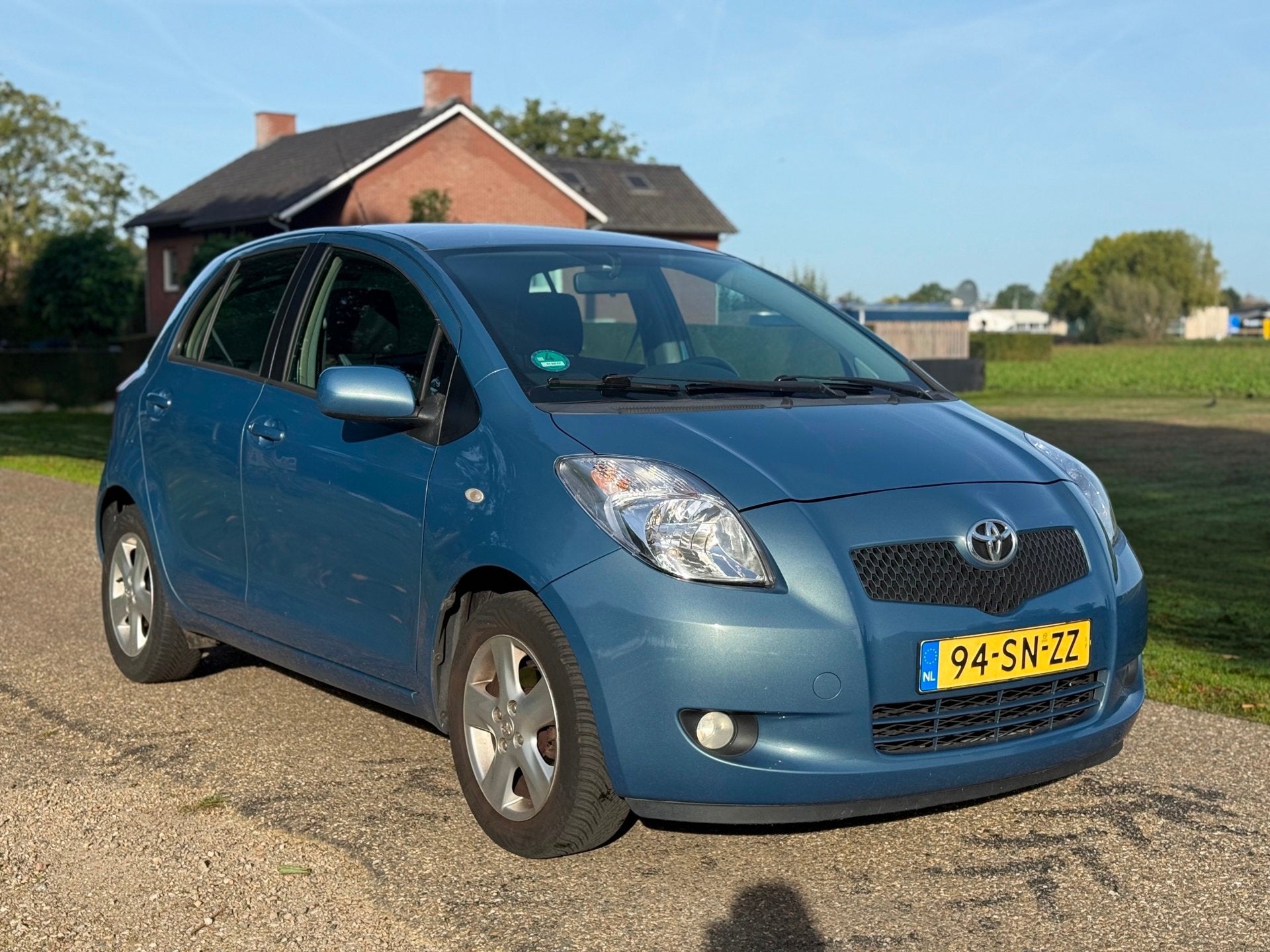 Foto 3 van Toyota Yaris 1.3 VVTi Luna|Airco|5-Deurs|Nieuwe apk
