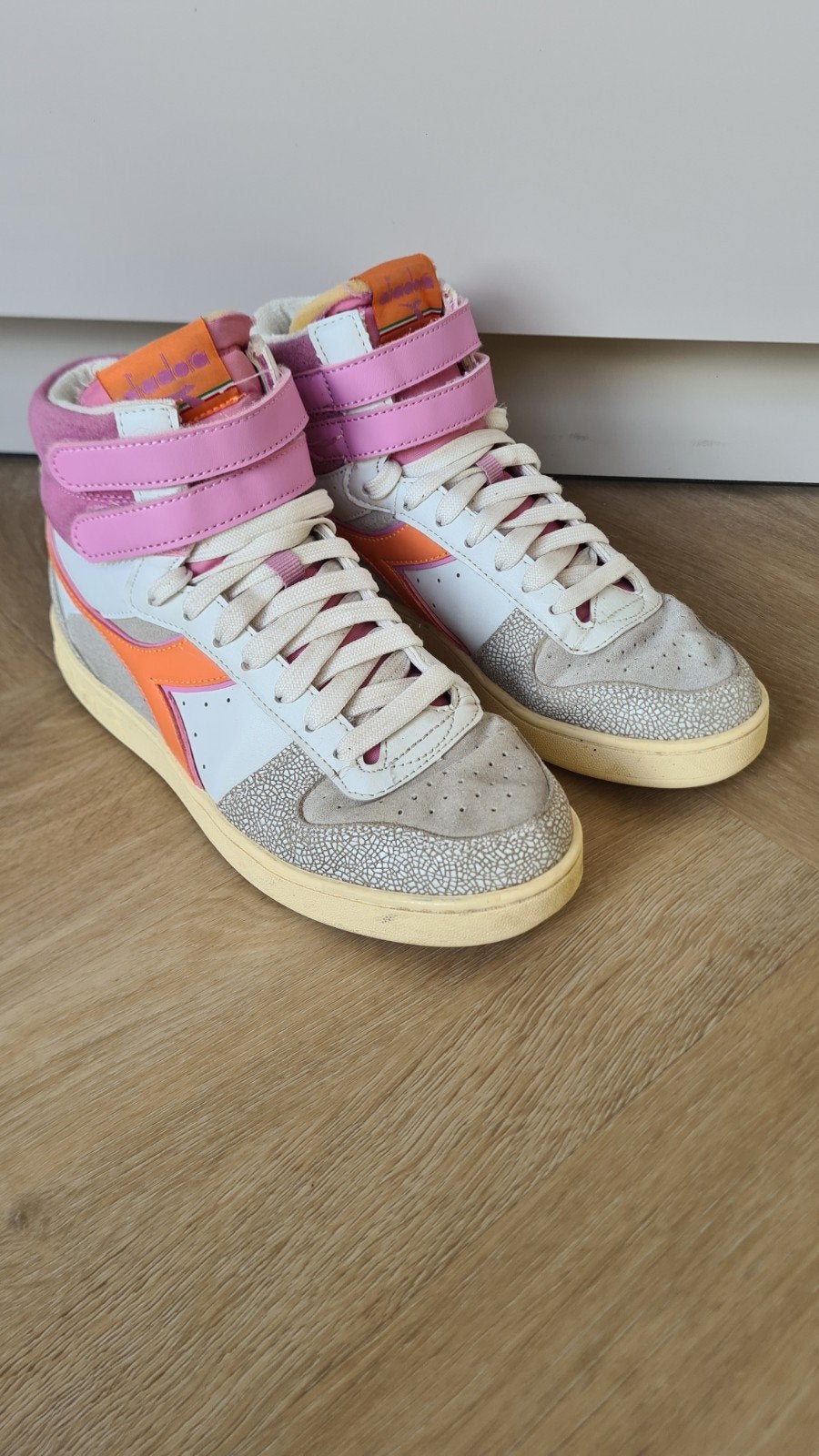 Diadora maat 39, Kleding | Dames, Schoenen, Diadora, Wit, Ophalen of Verzenden, Sneakers of Gympen