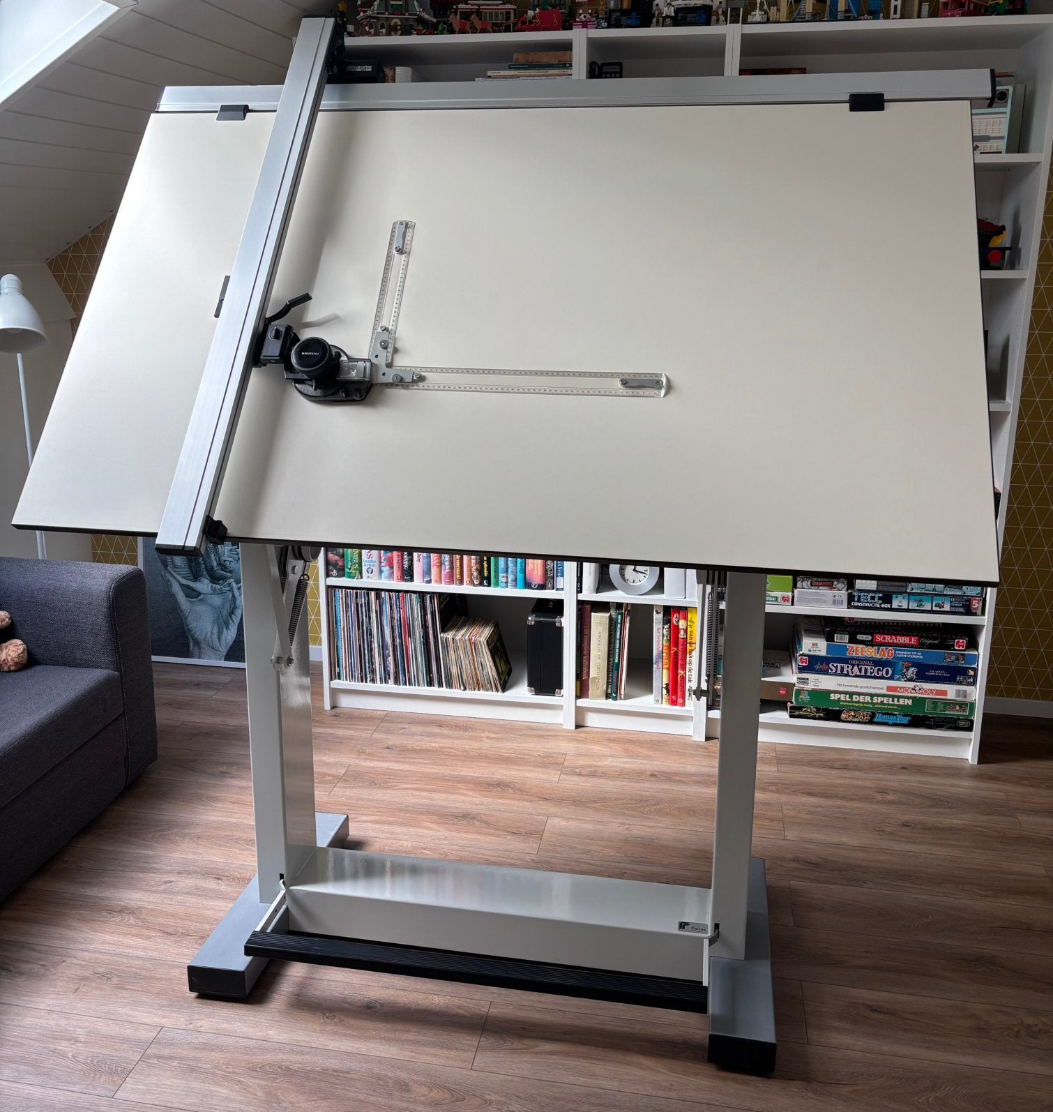 Tekentafel, Ophalen, Zo goed als nieuw