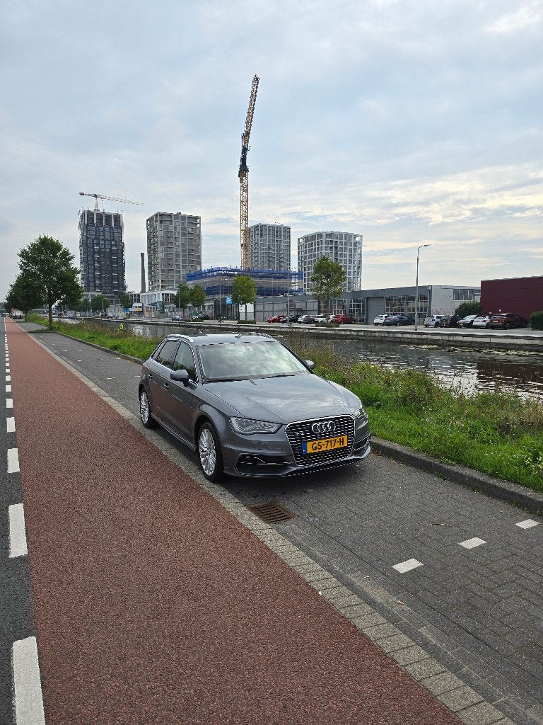Foto 4 van Audi A3 1.4 Tfsi 204pk E-tron S Tronic 2015 Grijs
