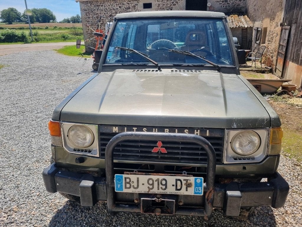 Mitsubishi Pajero, Auto's, Oldtimers, 2500 cc, Beige, Leder en Stof, Vierwielaandrijving