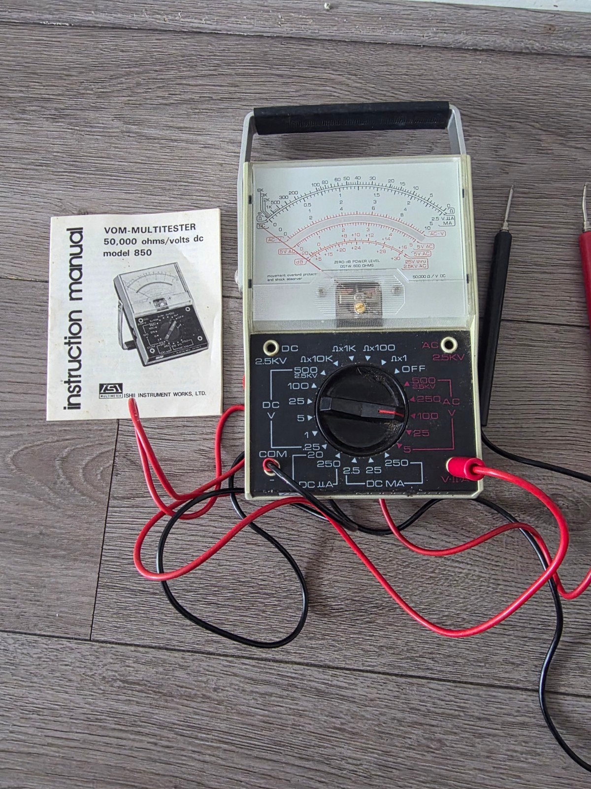 Vintage VOM-Multitester Model 850 met handleiding, Ophalen, Gebruikt