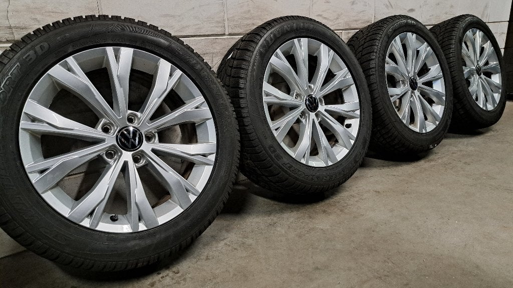 Lichtmetalen velgen Passat Superb T-Roc Ateca 215/55/17, Auto-onderdelen, Banden en Velgen, 17 inch, Personenwagen, Gebruikt