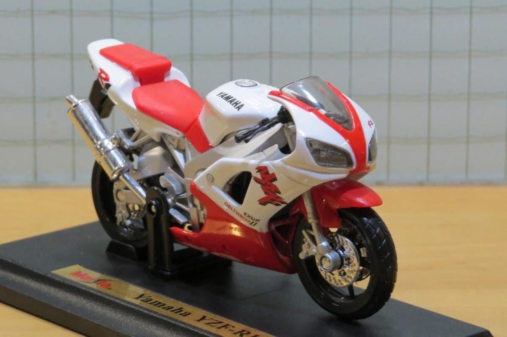 Yamaha YZF-R1 wit/rood 1:18 Maisto, Maisto, May Cheong Group France S.A.S., Nieuw, Ophalen of Verzenden
