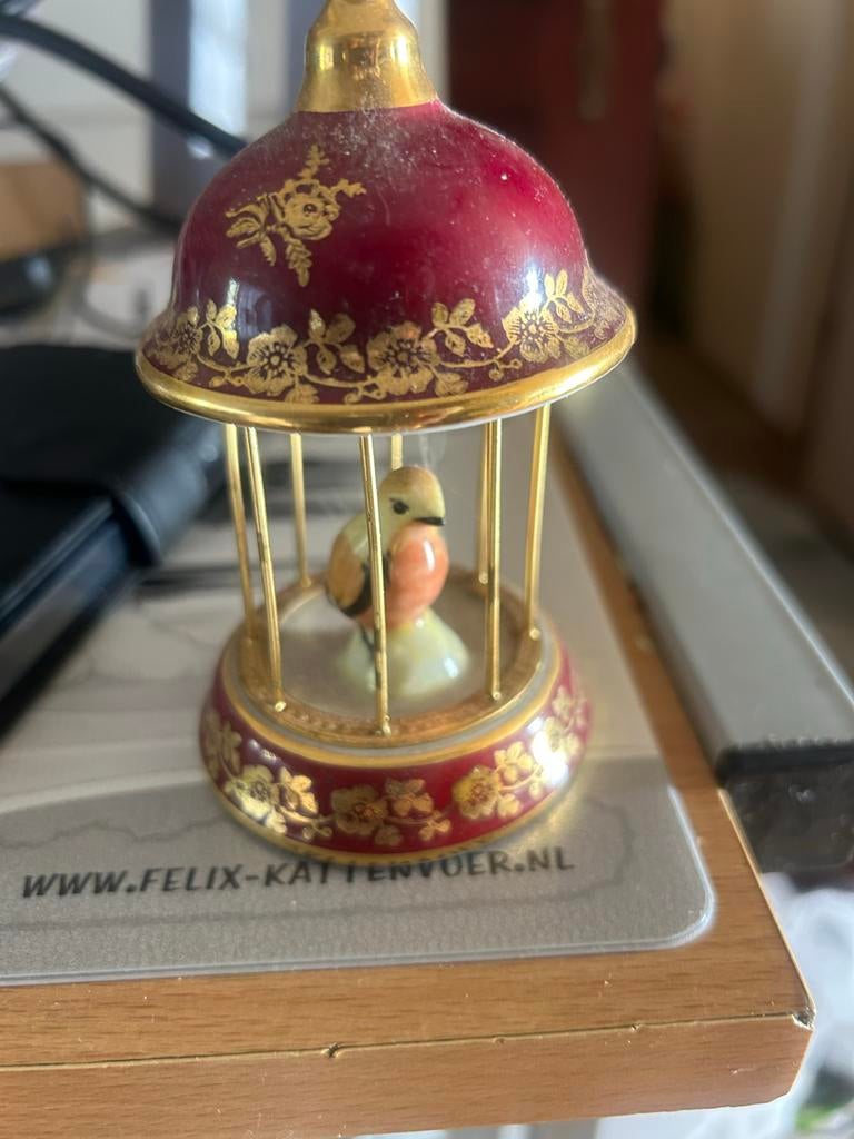Decoratieve vogel in kooi - Rood en goud, Antiek en Kunst, Ophalen of Verzenden