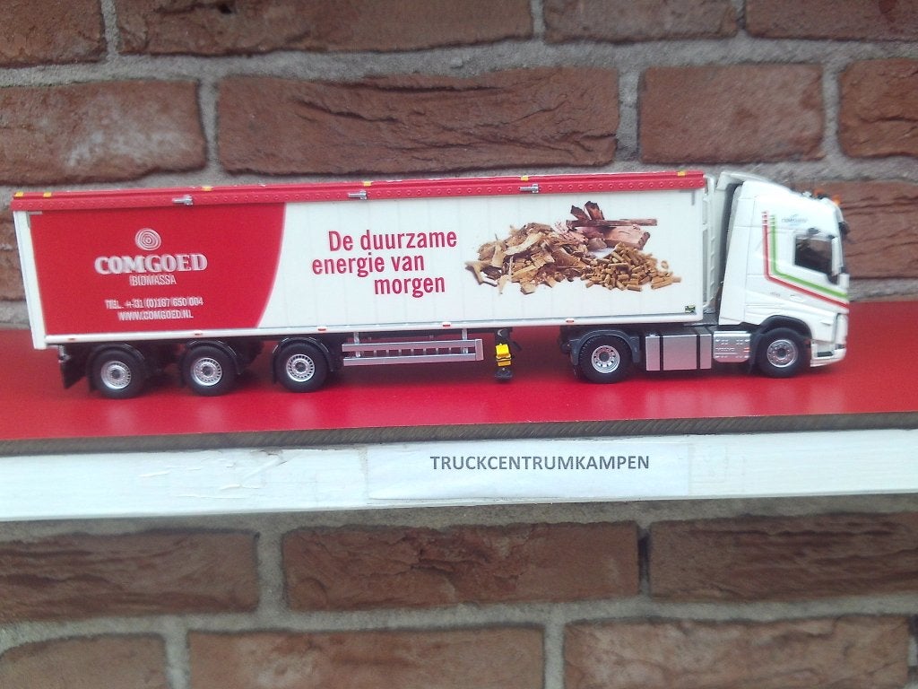 Tekno  Volvo  FH4  met  Cargofloor  van  Comgoed.