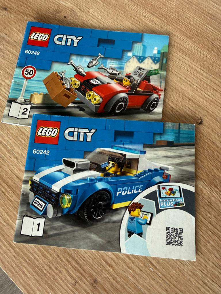 Lego City Politie Achtervolging Set 60242, Kinderen en Baby's, Speelgoed | Duplo en Lego, City, Lego, Ophalen of Verzenden, Zo goed als nieuw