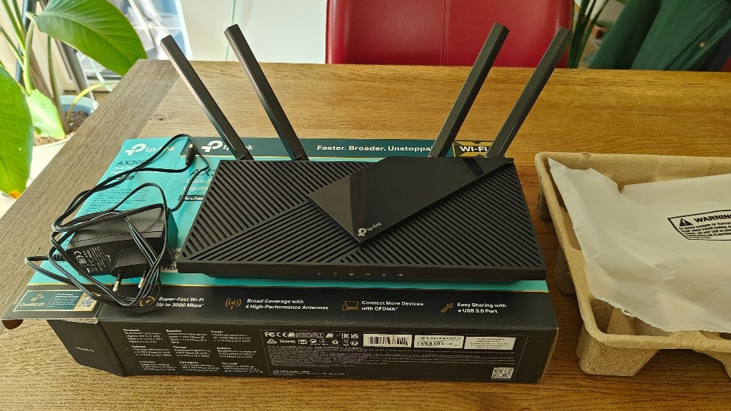 Linksys AX3000 router met Wifi 6, Computers en Software, Routers en Modems, Ophalen of Verzenden, Zo goed als nieuw, Router, Linksys