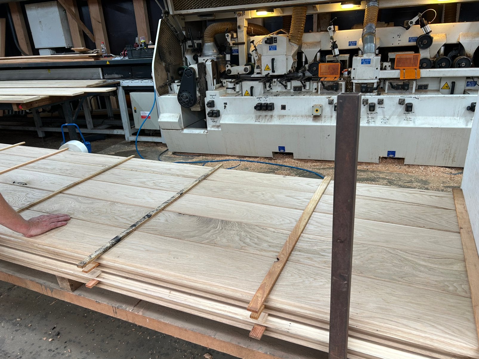 Eiken shiplapplanken WD 18x160wb visbek halfhout rustiek, Ophalen, Zo goed als nieuw, 250 cm of meer, Balken