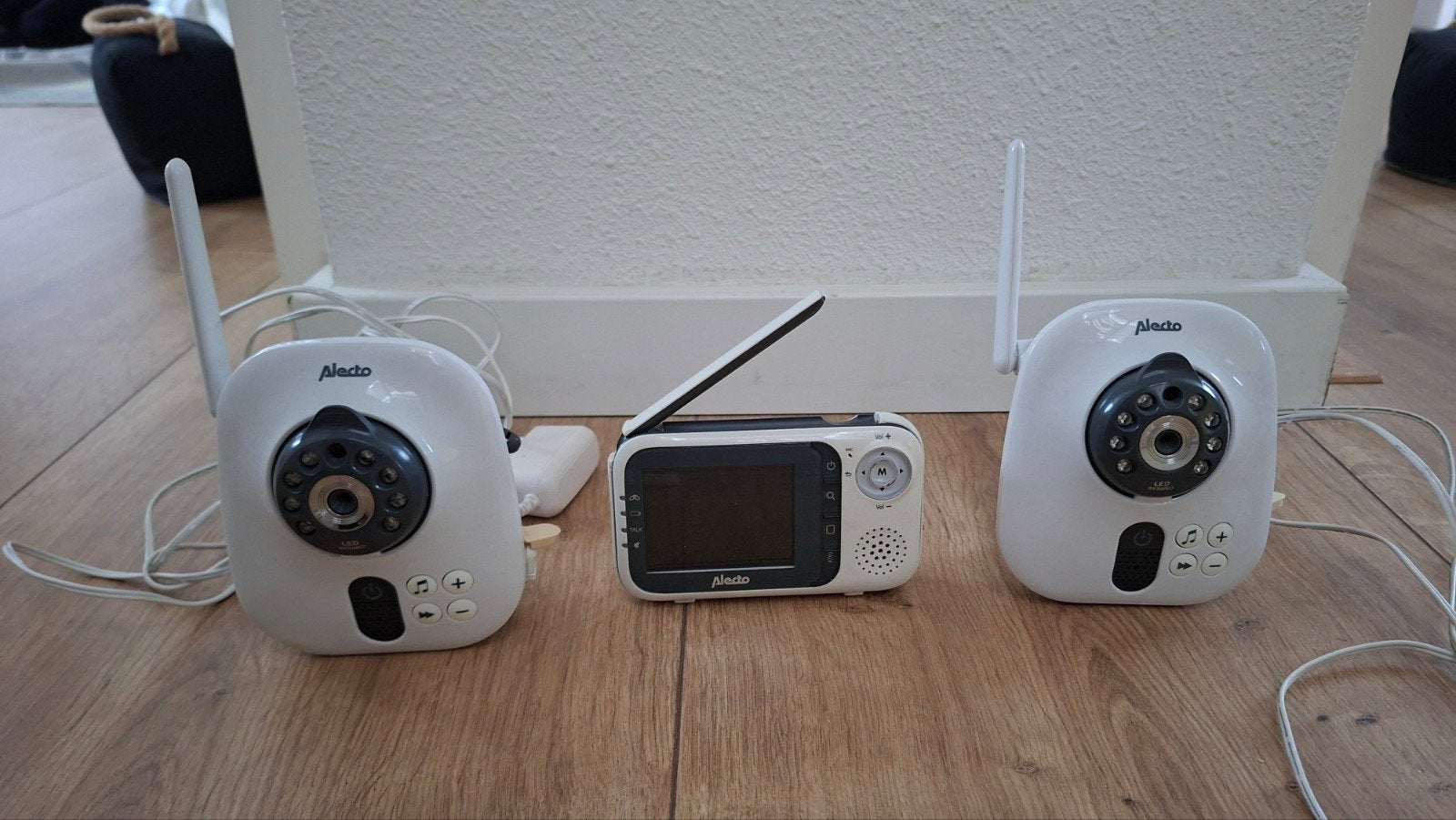 Babyphone met 2 camera's, terugspreekfunctie en liedjes, Kinderen en Baby's, Babyfoons, Ophalen of Verzenden, Gebruikt, 100 tot 250 meter
