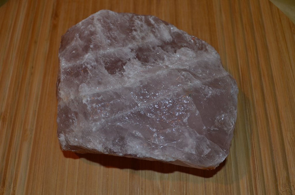 Grote Ruwe Rozenkwarts 1,592 kg, Verzamelen, Mineralen en Fossielen, Ophalen of Verzenden, Mineraal