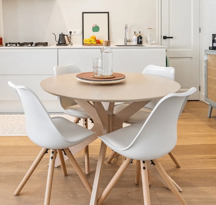 Ronde Eettafel Evald 105cm Eiken, Huis en Inrichting, Tafels | Eettafels, Ophalen, Scandinavian, Zo goed als nieuw, Vier personen