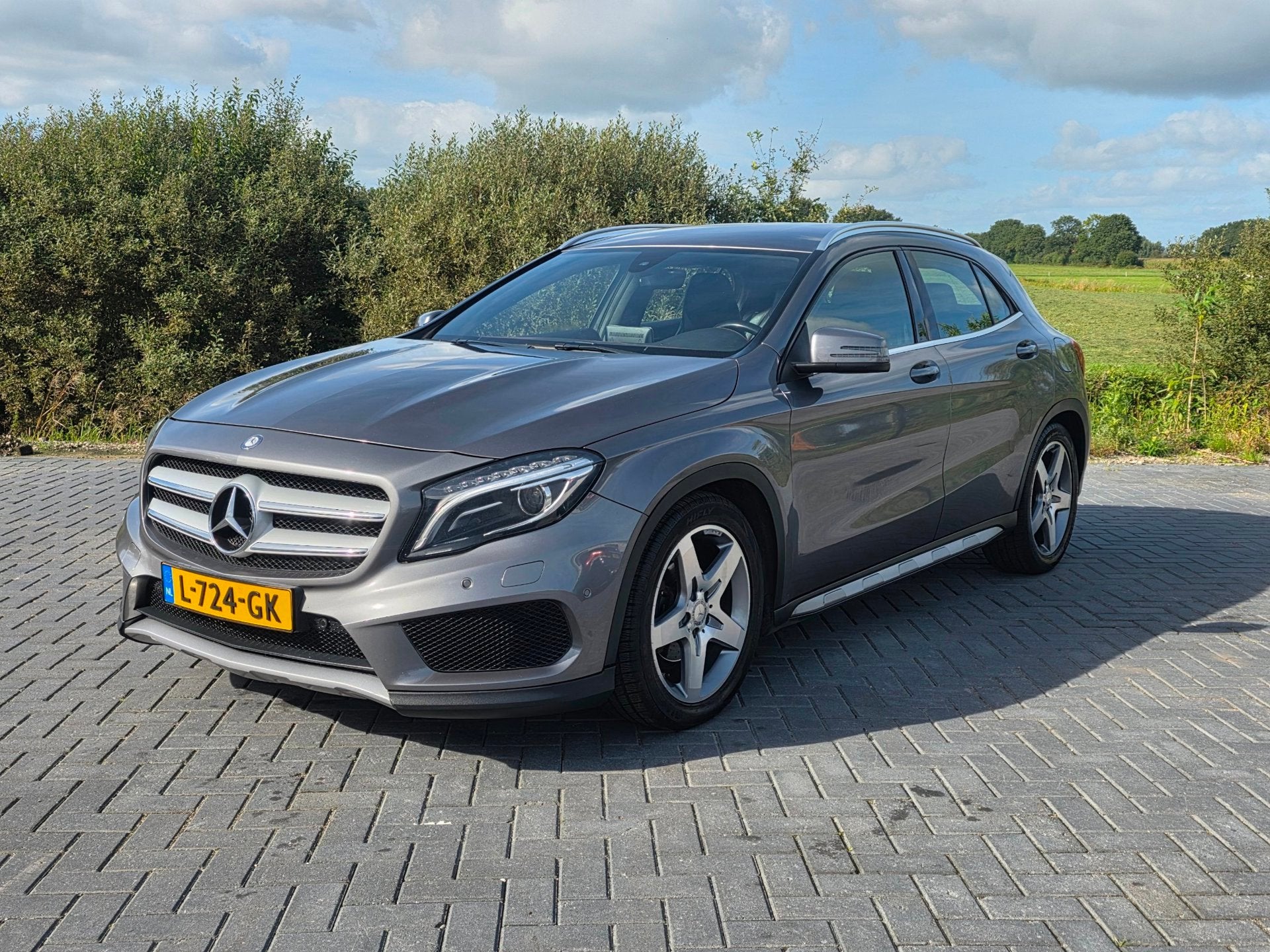 Mercedes-Benz GLA-klasse 200 Ambition 2016! AMG uitvoering, Auto's, Gebruikt, 715 kg, 1595 cc, Bedrijf