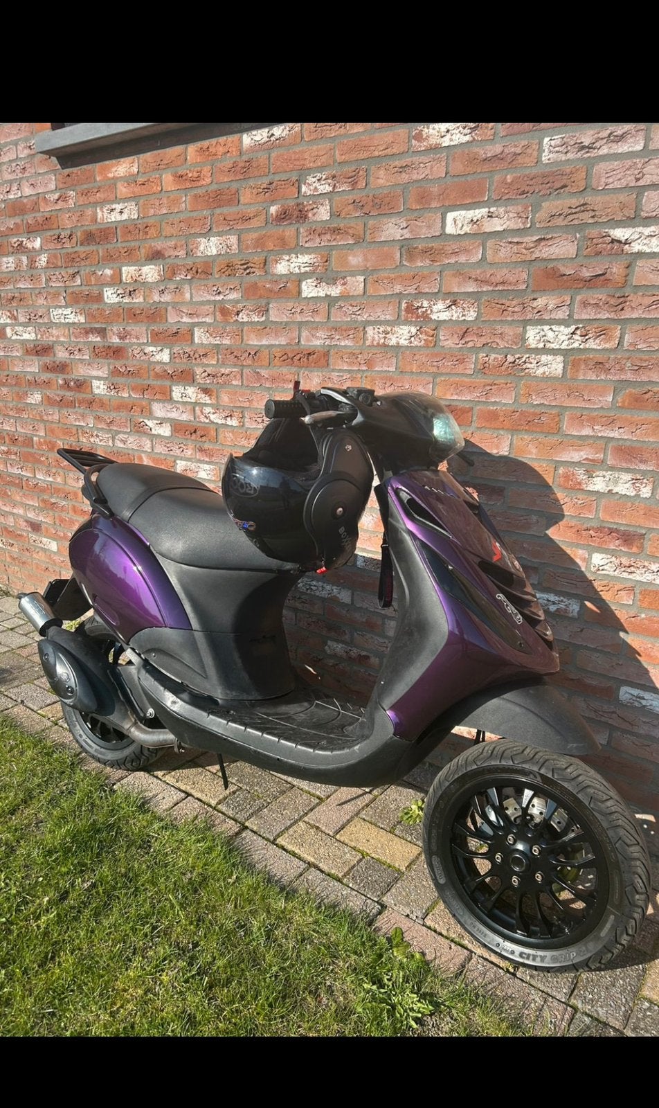 Zip 70 (0km), Ophalen, Zo goed als nieuw, Benzine, Zip