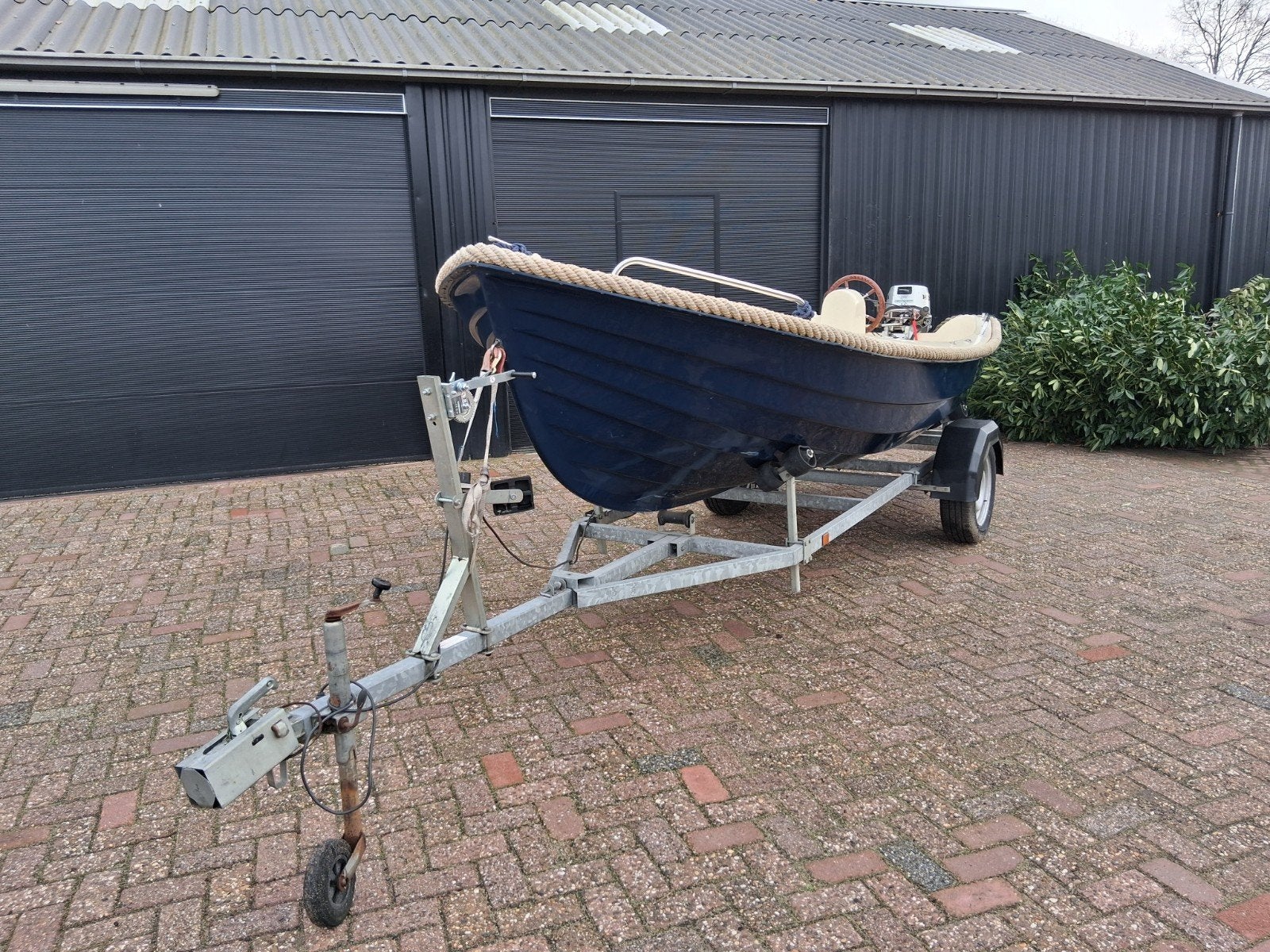 sloep - boot - varen, Watersport en Boten, Sloepen, Overige typen, Afdekzeil, Trailer, Benzine, Polyester, Buitenboordmotor, Ophalen