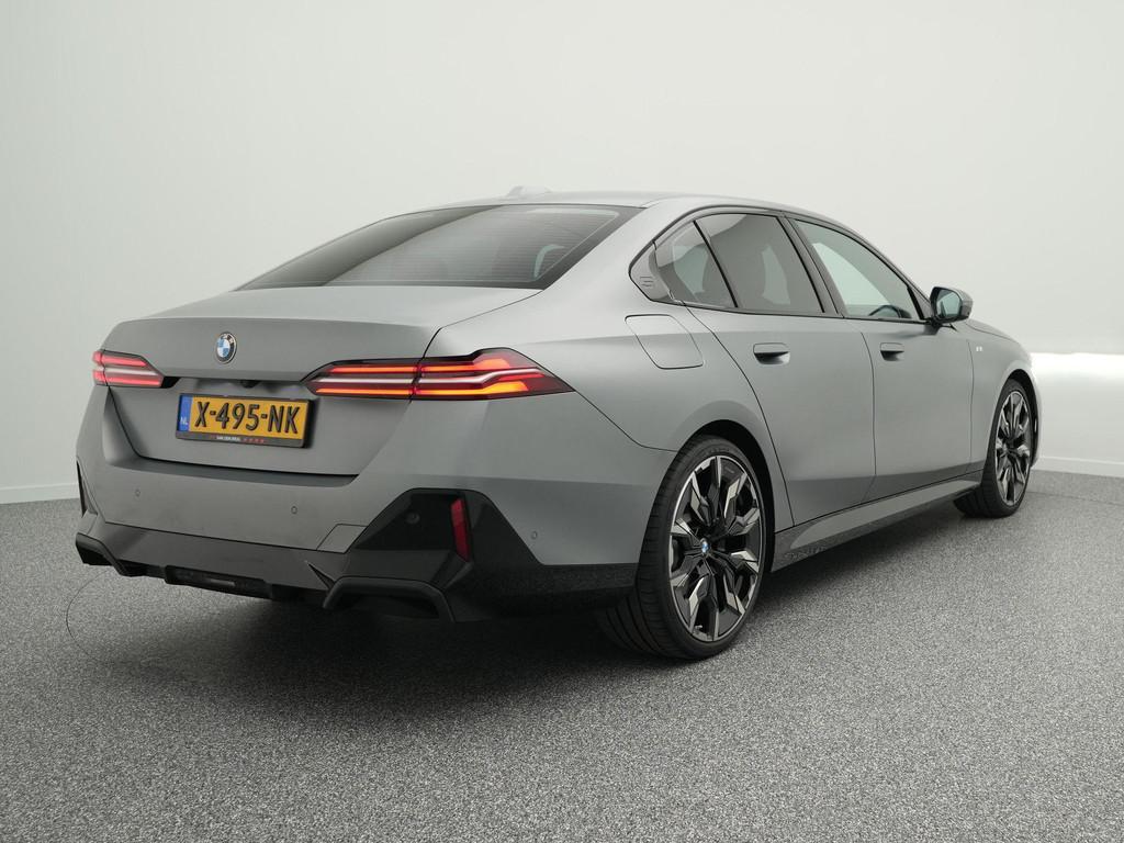 BMW 5-serie 520i 208 PK M-Sport | LED | Leder | Mat Grijs in, Auto's, Automaat, 1998 cc, Achterwielaandrijving, Gebruikt