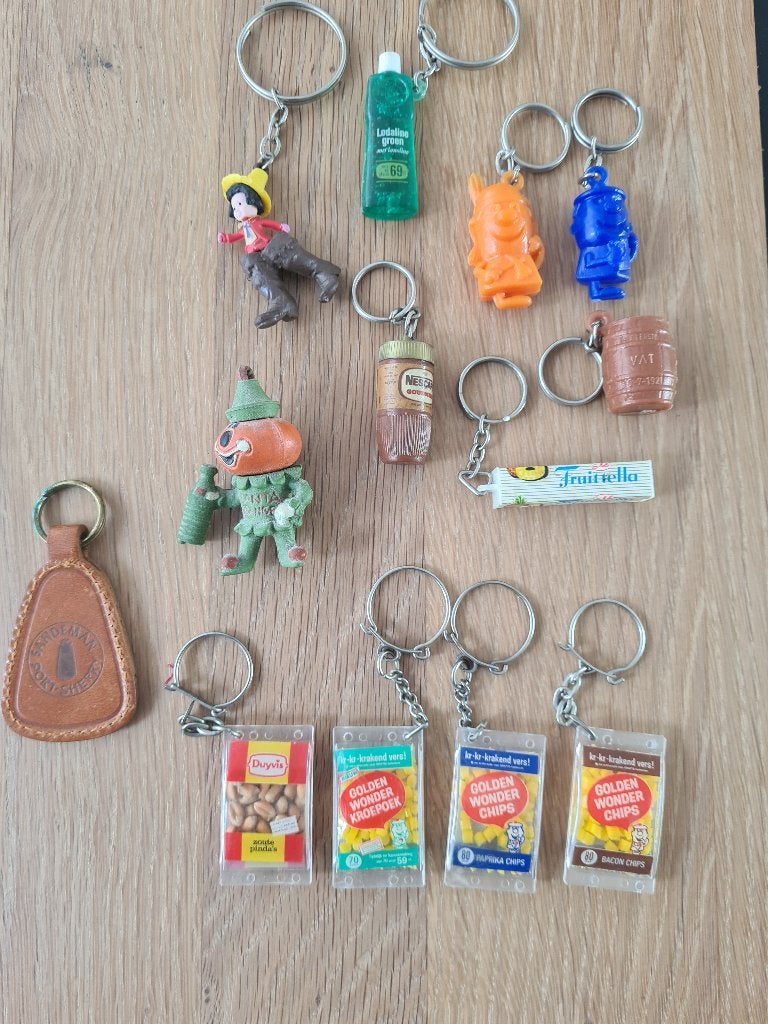 sleutelhangers oude Vintage, Verzamelen, Ophalen of Verzenden, Gebruikt, Merk