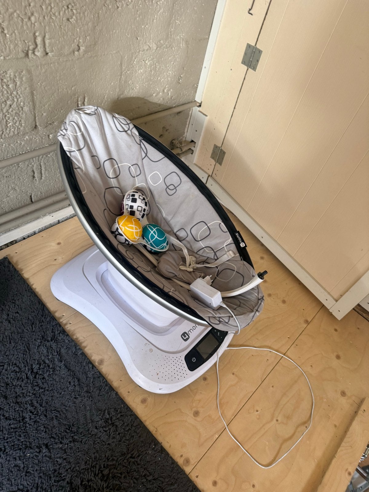 4moms mamaRoo 4.0 Wipstoel - Zo goed als nieuw, Gebruikt, Wipstoel, Met gordel(s) of riempje(s), Ophalen