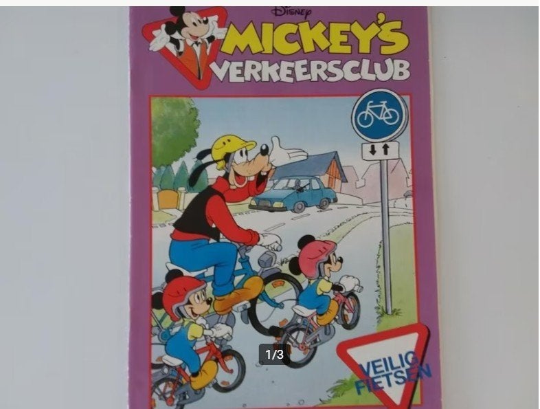 Mickey's Verkeersclub, "Veilig fietsen", Ophalen of Verzenden, Mickey Mouse, Zo goed als nieuw, Plaatje of Poster