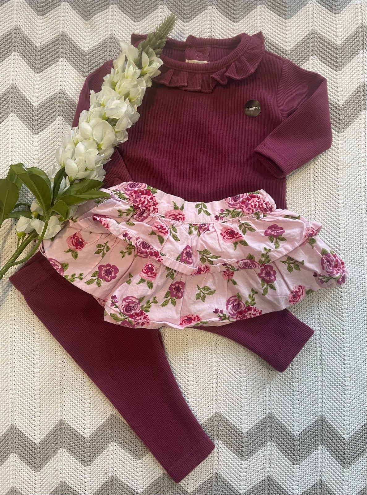 Schattige bordeaurode/roze baby outfit, maatje 56/62, Ophalen of Verzenden, Zo goed als nieuw, Meisje, Setje