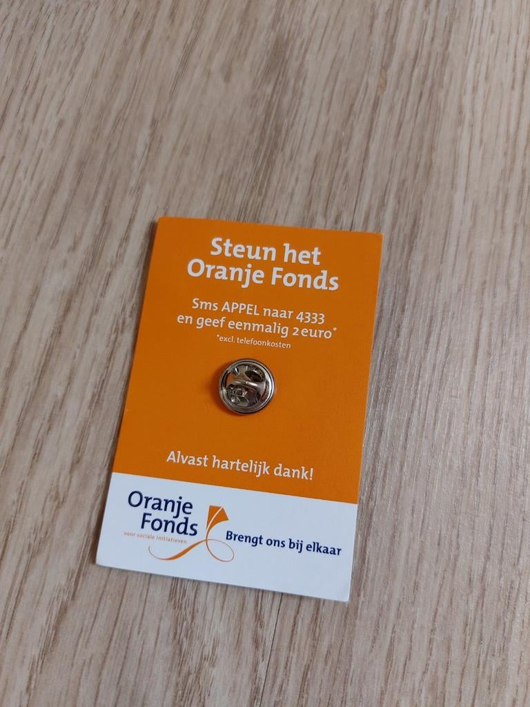 Leve de koning appeltje van oranje pin, Verzamelen, Ophalen of Verzenden