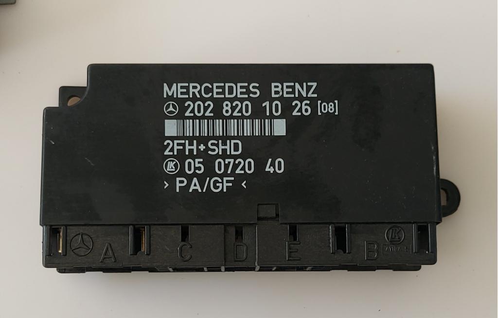 Comfort module Mercedes 202 820 10 26, Auto-onderdelen, Niet ingevuld, Mercedes-Benz, Niet ingevuld, Ophalen of Verzenden