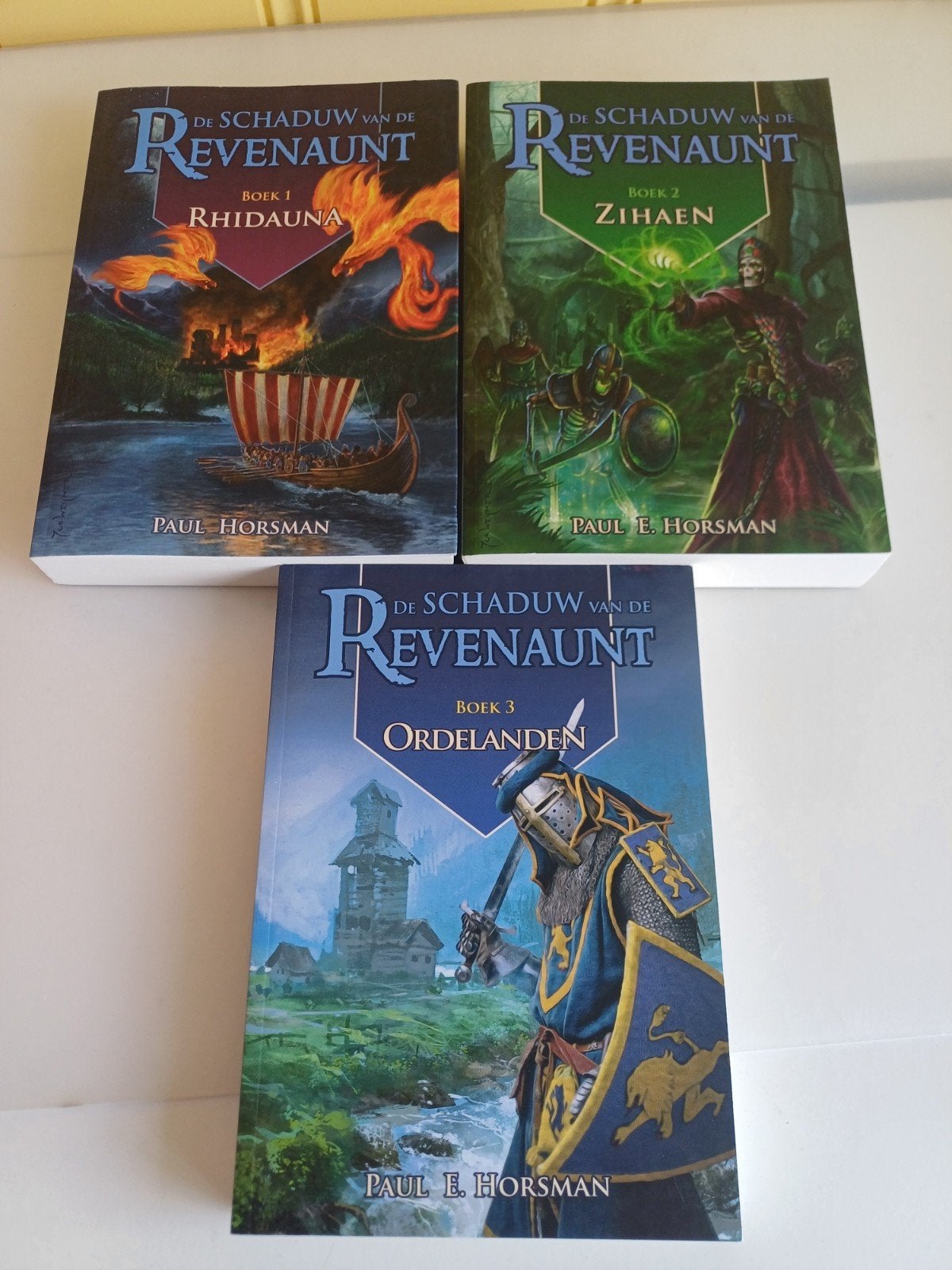 De schaduw van de Revenaunt, Ophalen of Verzenden, Gelezen, Paul Horsman
