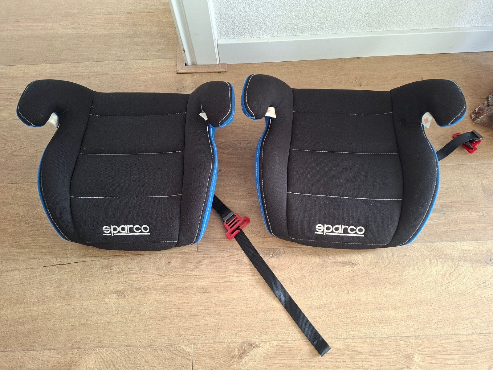 2x Sparco zitverhogers 15-36 kg - makkelijk wasbaar, 15 t/m 36 kg, Ophalen, Overige merken, Gebruikt