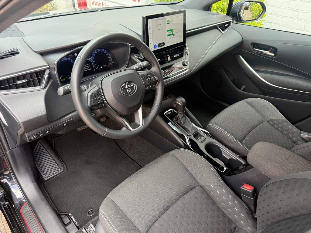 Toyota Corolla Touring Sports 1.8 Hybrid 122pk CVT Active/ T, Gebruikt, 4 cilinders, Corolla, Zwart