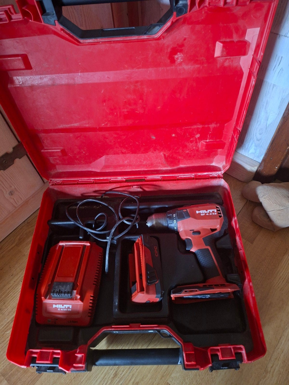 Hilti SF 4-A22 Accuboormachine met Accu en Oplader, Ophalen, Gebruikt