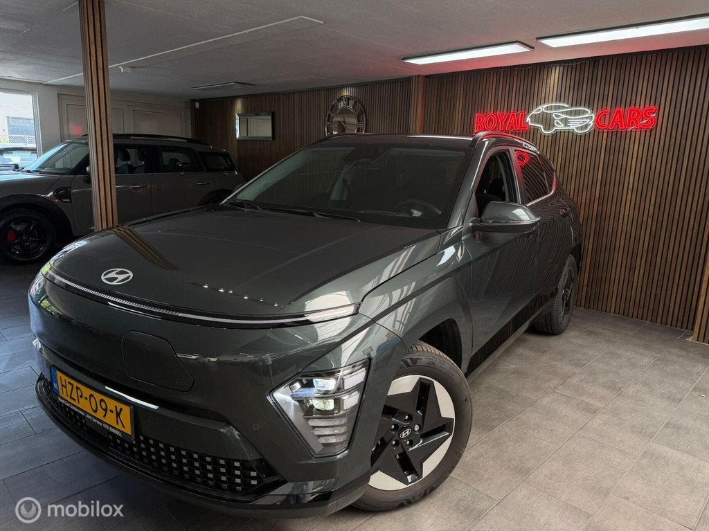 Hyundai Kona Electric Premium 65.4 kWh | Fabrieksgarantie, Auto's, Hyundai, Gebruikt, 750 kg, Adaptive Cruise Control, Kona