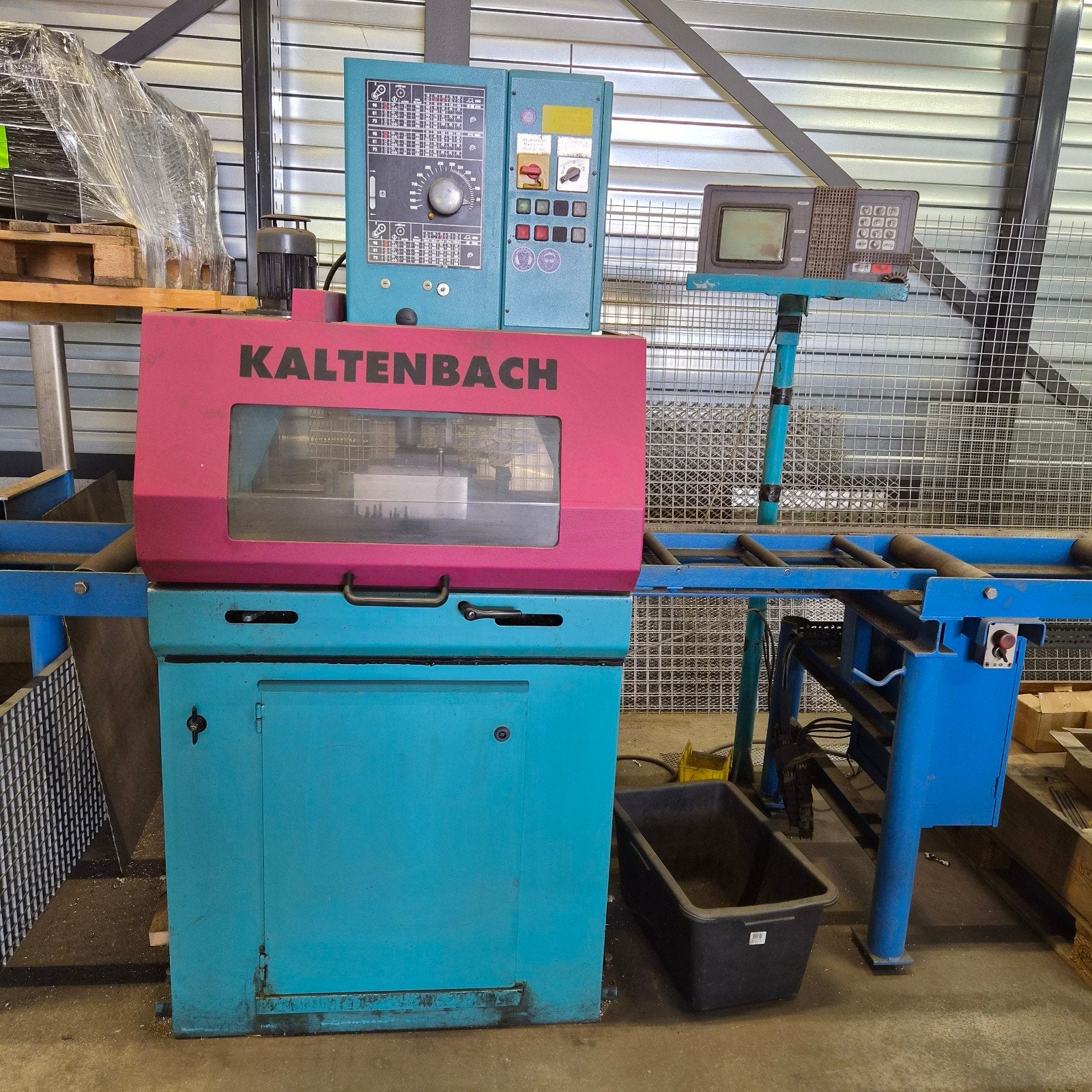 Kaltenbach KKS 450 E Cirkelzaagmachine met Rollenbaan, Ophalen
