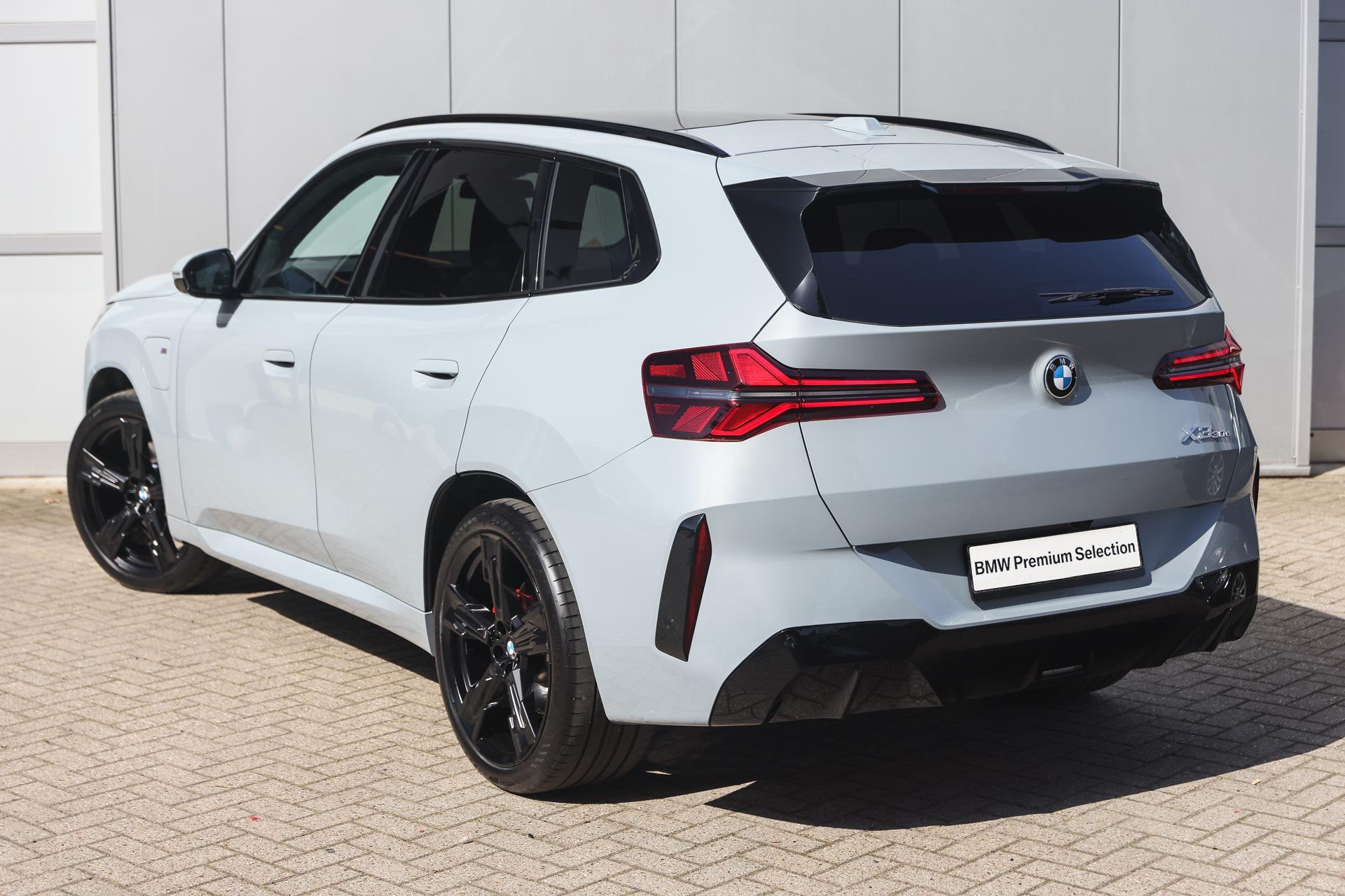 BMW X3 30e xDrive M Sport Automaat / Panoramadak / Trekhaak, Gebruikt, 4 cilinders, Bedrijf, Vierwielaandrijving