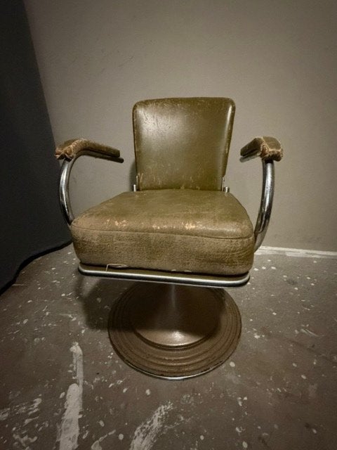 Gratis ophalen Vintage kappersstoel – originele staat, Ophalen