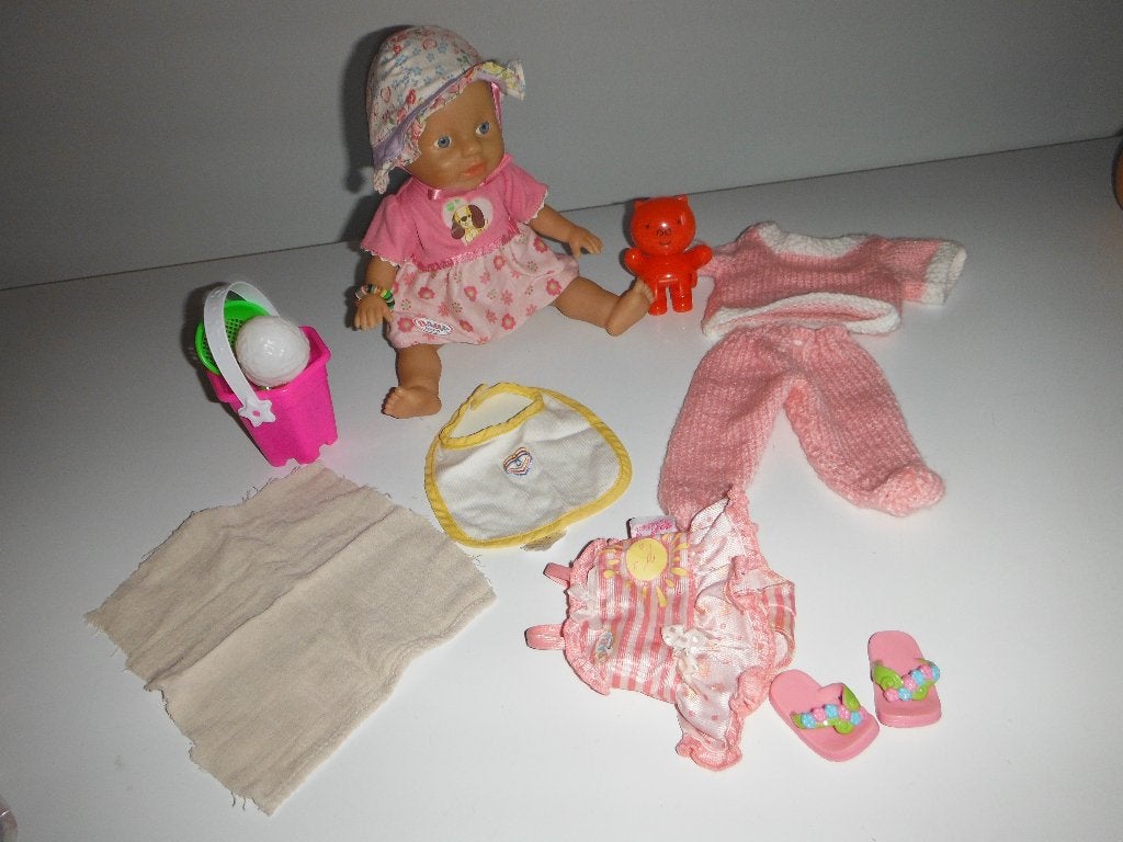 baby born die samen met jouw kan zwemmmen + acc, Ophalen of Verzenden, Zo goed als nieuw, Babypop