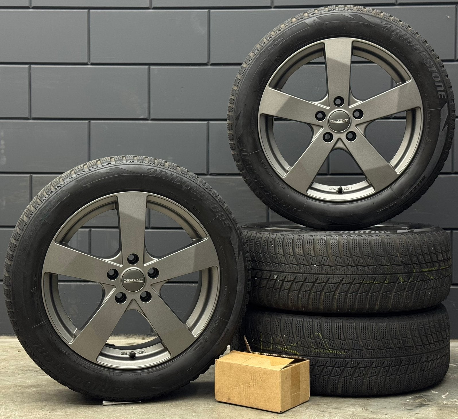 17 inch Dezent TD VW Passat T-Roc Caddy 5x112 ET45 215/55/17, Ophalen, 215 mm, ., Banden en Velgen