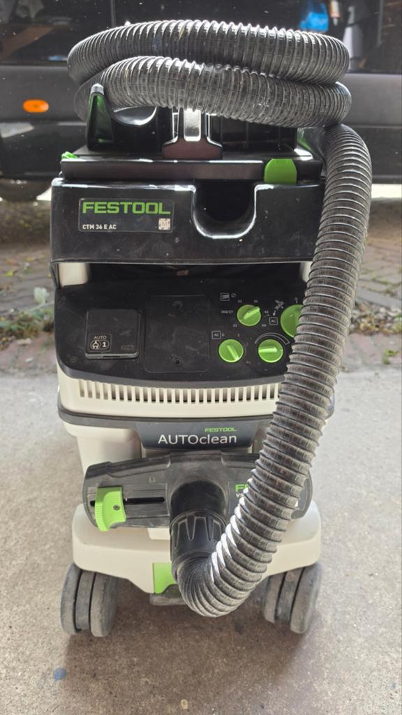 Festool Stofzuiger met Planex Schuurmachine en schuurpapier, Ophalen of Verzenden, Zo goed als nieuw, 1200 watt of meer, Excentrische schuurmachine
