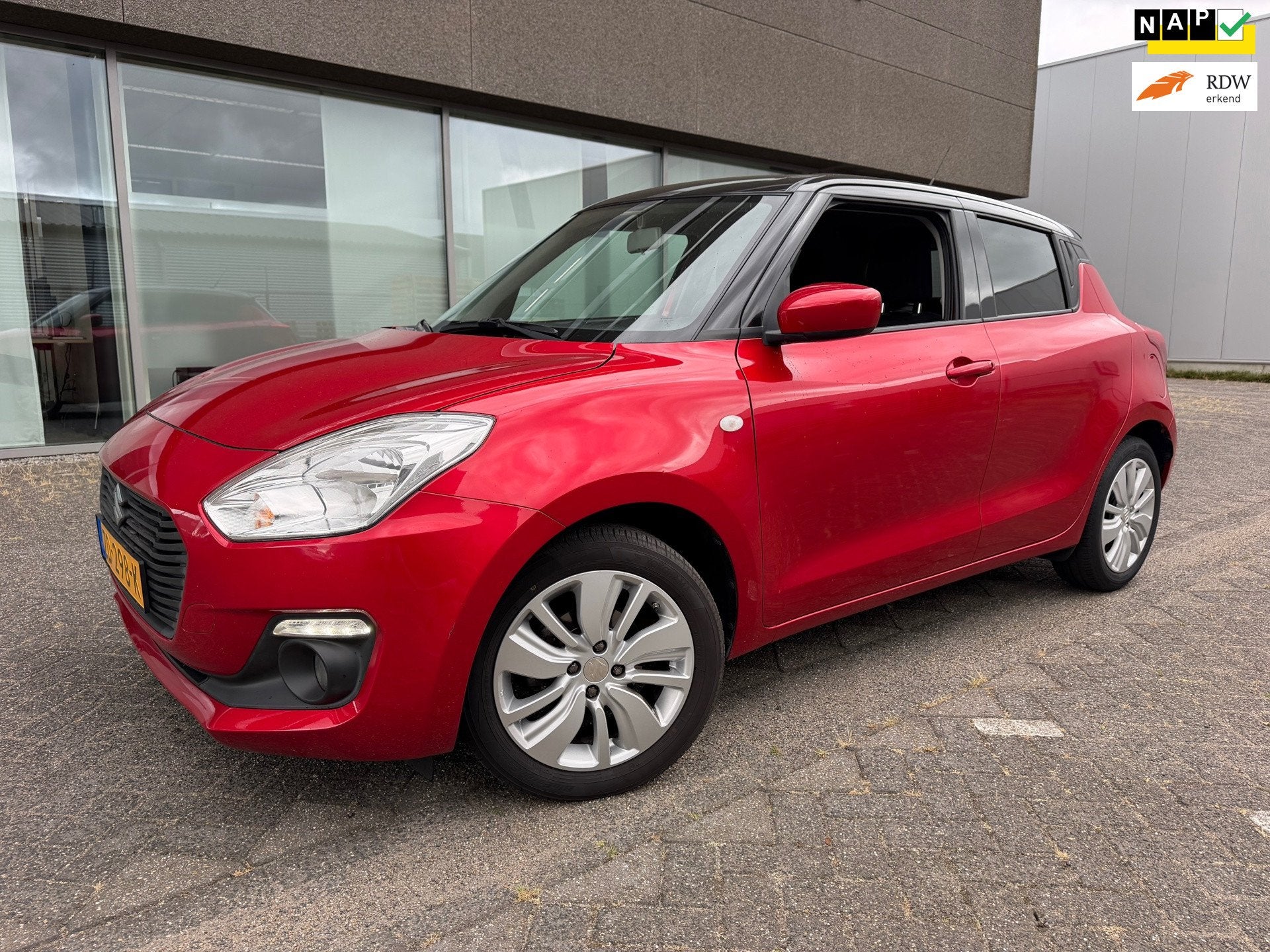 Suzuki Swift 1.2 Select automaat AIRCO. BJ 5-2019. APK. 5-20, Auto's, Suzuki, Gebruikt, 4 cilinders, 400 kg, Swift