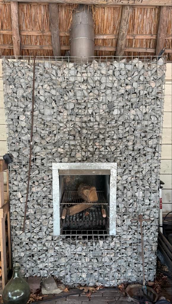Gabion schanskorf buitenhaard met oven grillrooster, Tuin en Terras, Ophalen, Gebruikt, Vuurkorf