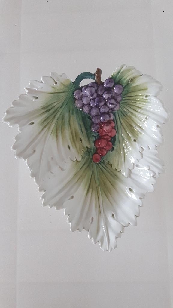 Luxe schaal/fruitschaal uit Italië, made in Italy, Porselein of Keramiek, Schaal, Nieuw, Ophalen of Verzenden