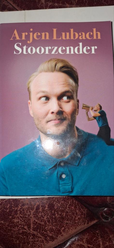 Arjen Lubach - Stoorzender, Ophalen of Verzenden, Zo goed als nieuw, Arjen Lubach