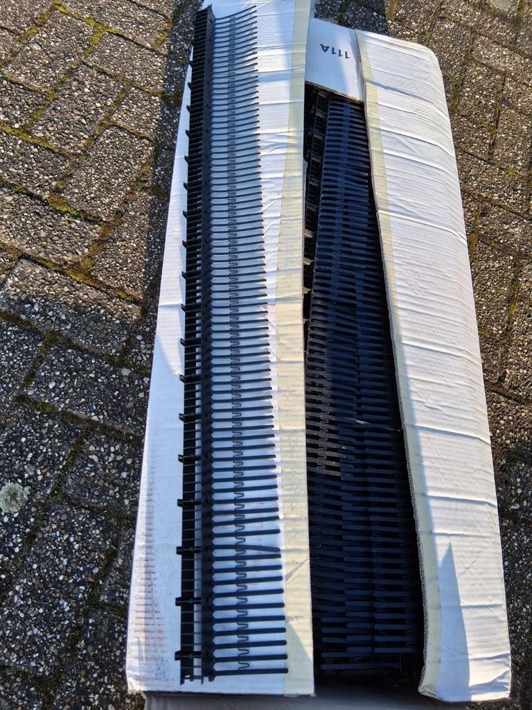 Doos met 48 nieuwe vogelschroot 100cm, Steen of Klei, Zwart, Nieuw, Ophalen of Verzenden