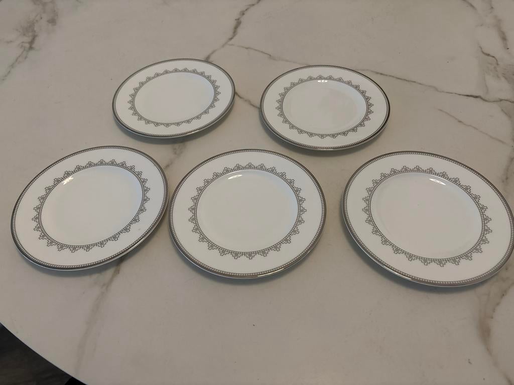 5 Nieuwe Villeroy & Boch Dessertborden - Wit met Zilveren Ra, Ophalen of Verzenden, Nieuw, Porselein, Bord(en)