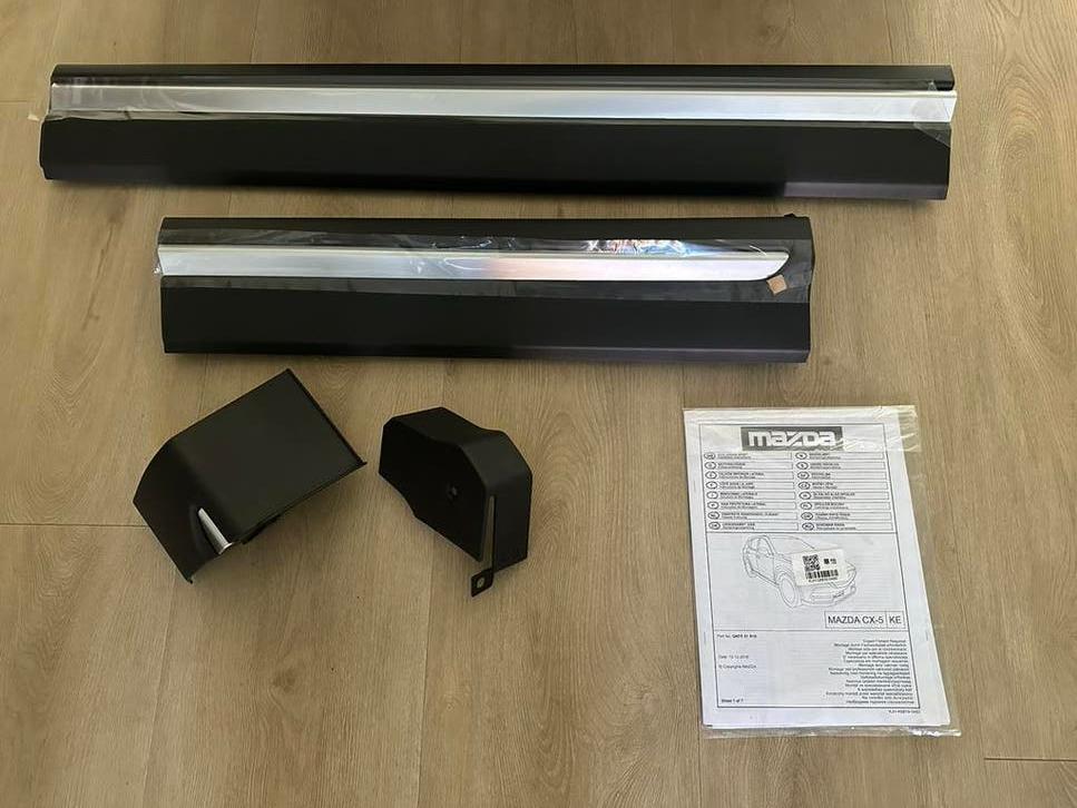 Te koop origineel onderste randpanneel rechts Mazda CX-5, Ophalen, Nieuw, Mazda