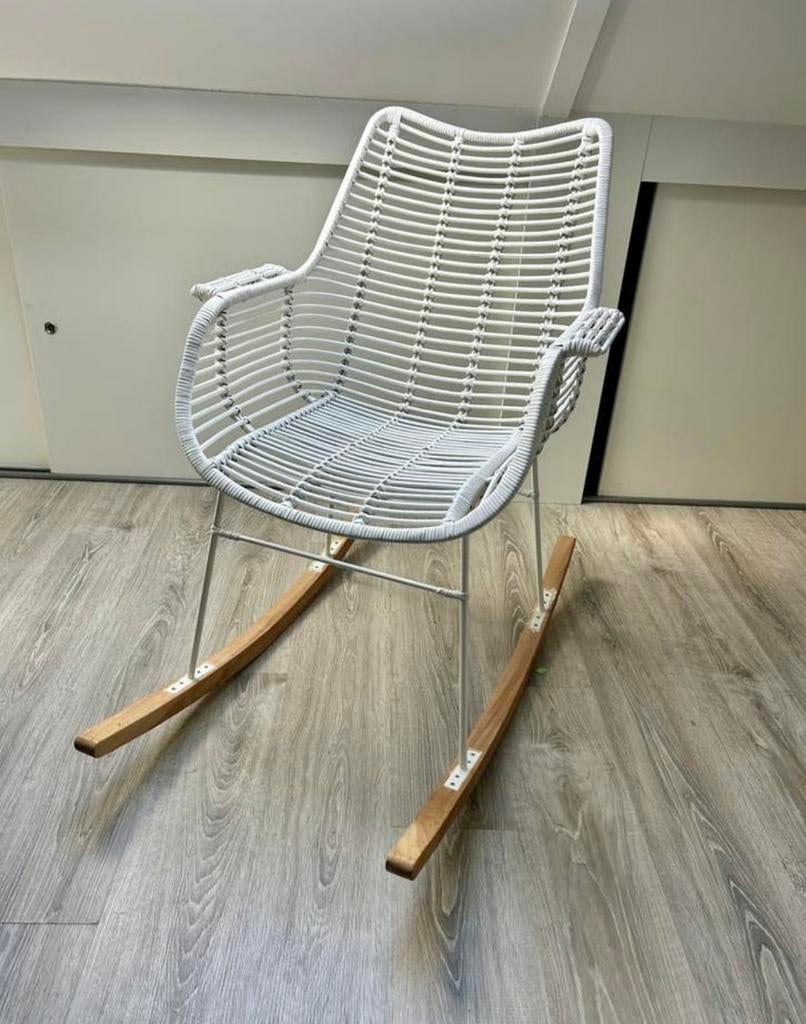Schommelstoel ( kinderkamer ), Ophalen of Verzenden, Zo goed als nieuw, Stoel(en)