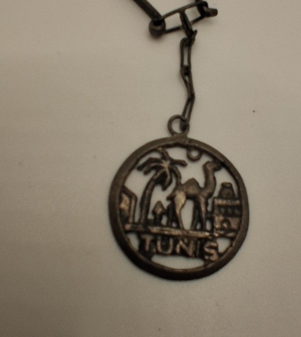 Vintage Tunesië sleutelhanger jaren '60, Ophalen of Verzenden