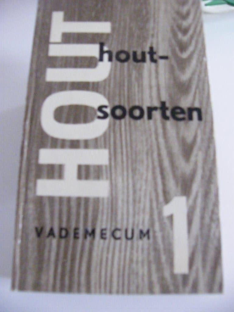 hout vademecum, Ophalen of Verzenden, Beta, Zo goed als nieuw, Niet van toepassing