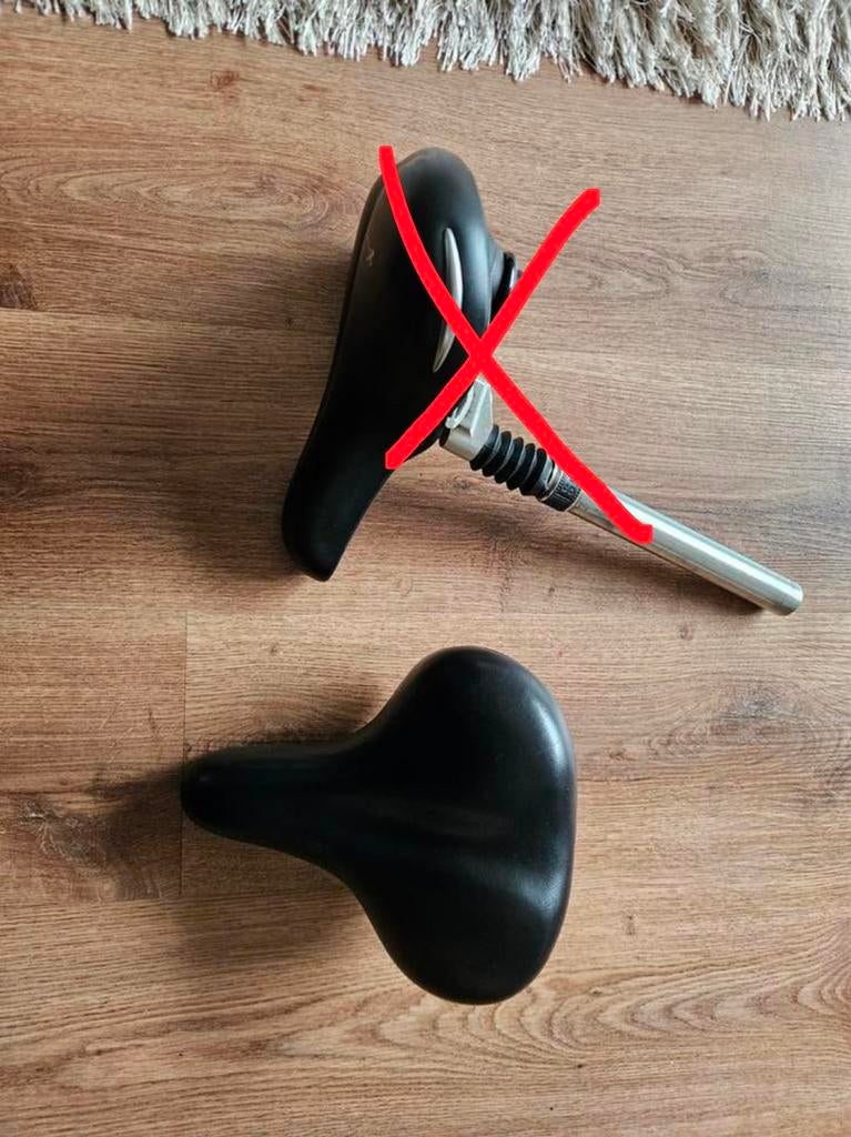 2 fietszadels: Selle Royal met Royal Gel (2,5cm diameter), Ophalen of Verzenden, Zadel
