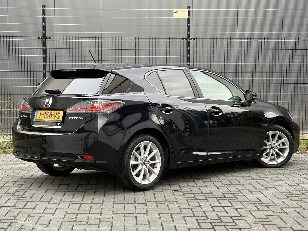 Lexus CT-H 200H 1.8 Hybrid | Dealer onderhouden | Garantie!, Auto's, Dealer onderhouden, Zwart, 4 cilinders, Alcantara