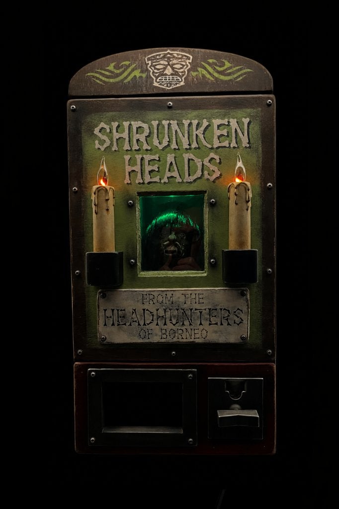 Shrunken Heads Cabinet – Handgemaakt Horror Kunstobject, Ophalen of Verzenden
